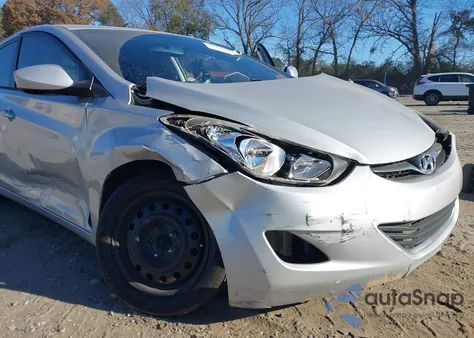 2012 Hyundai Elantra Gls (Ulsan Plant) z USA, uszkodzony, nr VIN KMHDH4AE6CU460557